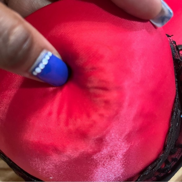 Victoria's Secret Bra Size 36D - Picture 5 of 14